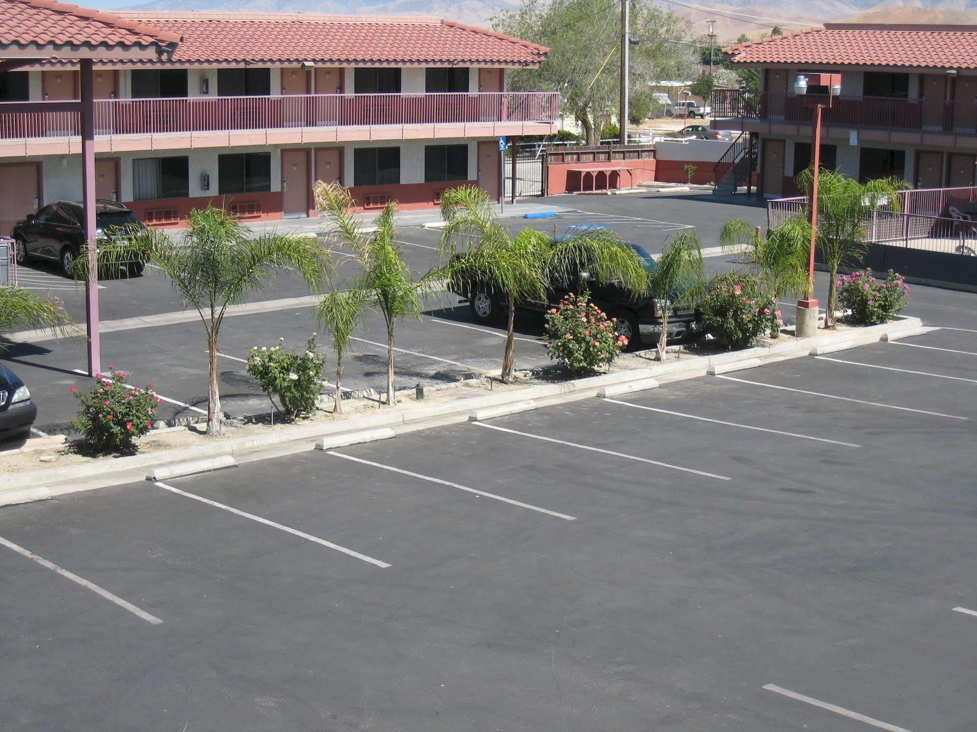 Motel 8 Maricopa Exterior photo